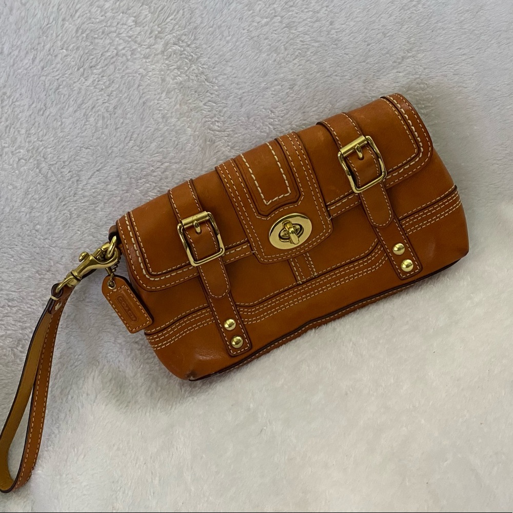COACH Small Wristlet Chestnut Color